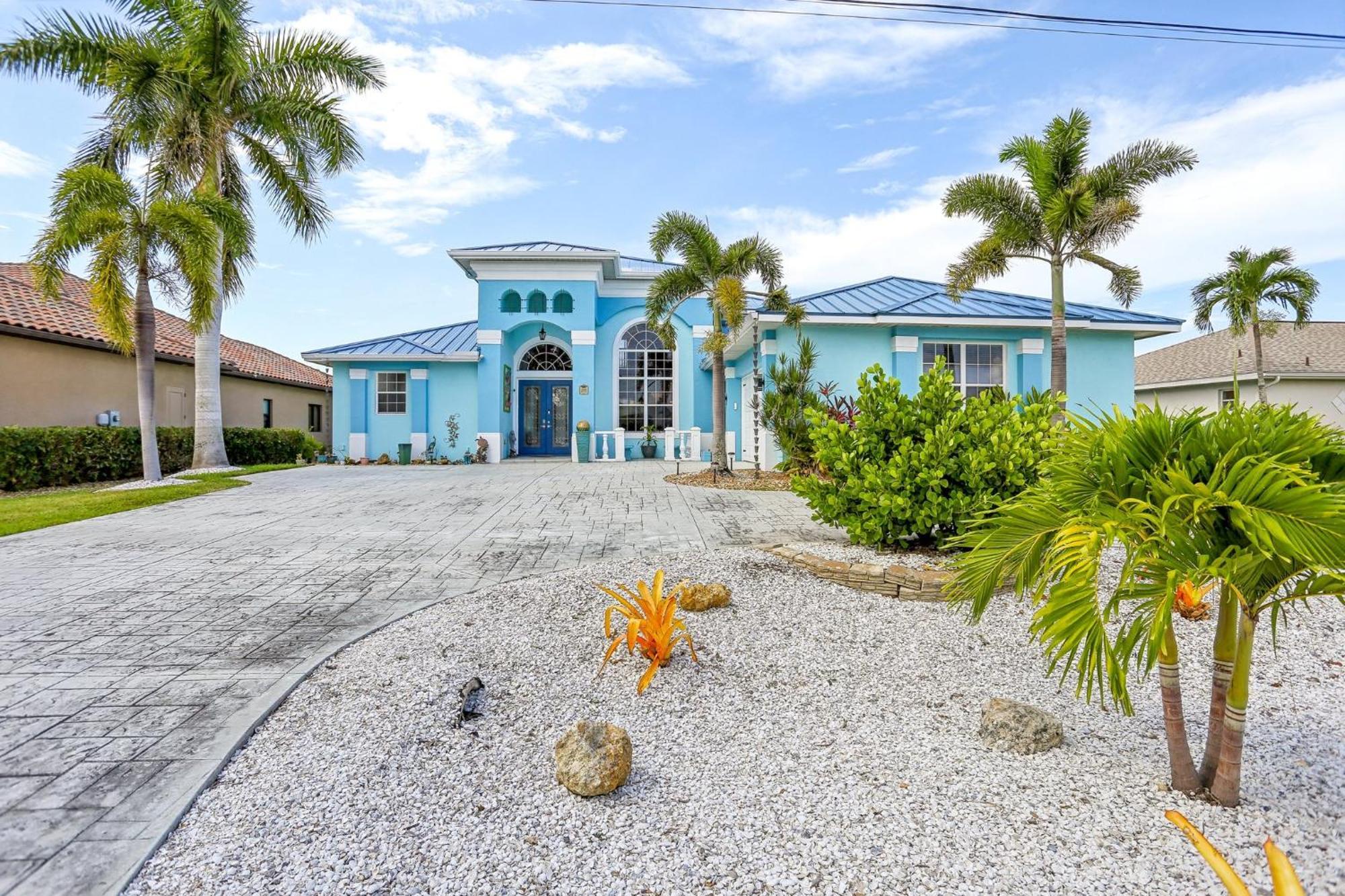 Cape Paradise B & B - Your Luxury Tropical Retreat ケープコーラル エクステリア 写真