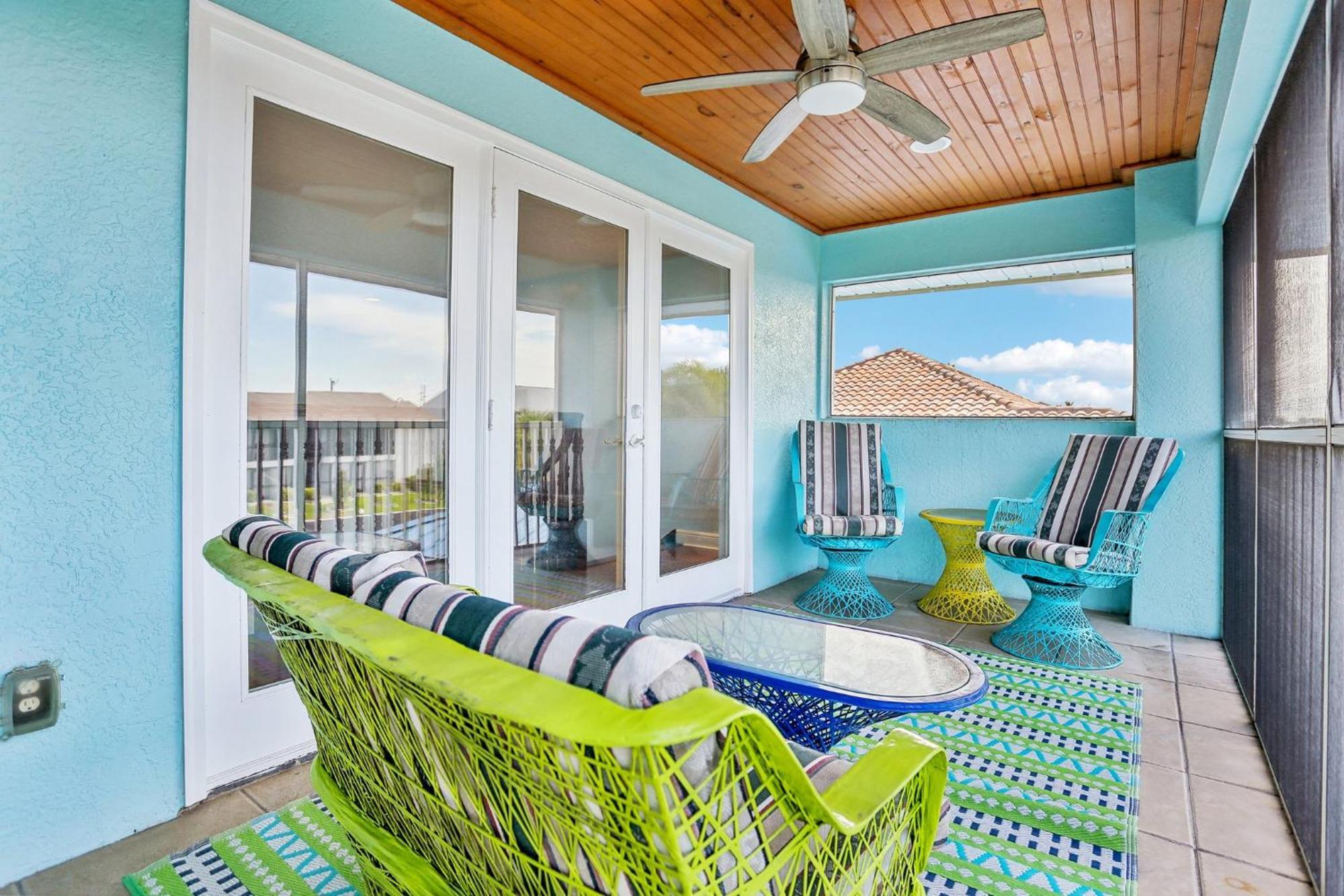 Cape Paradise B & B - Your Luxury Tropical Retreat ケープコーラル エクステリア 写真