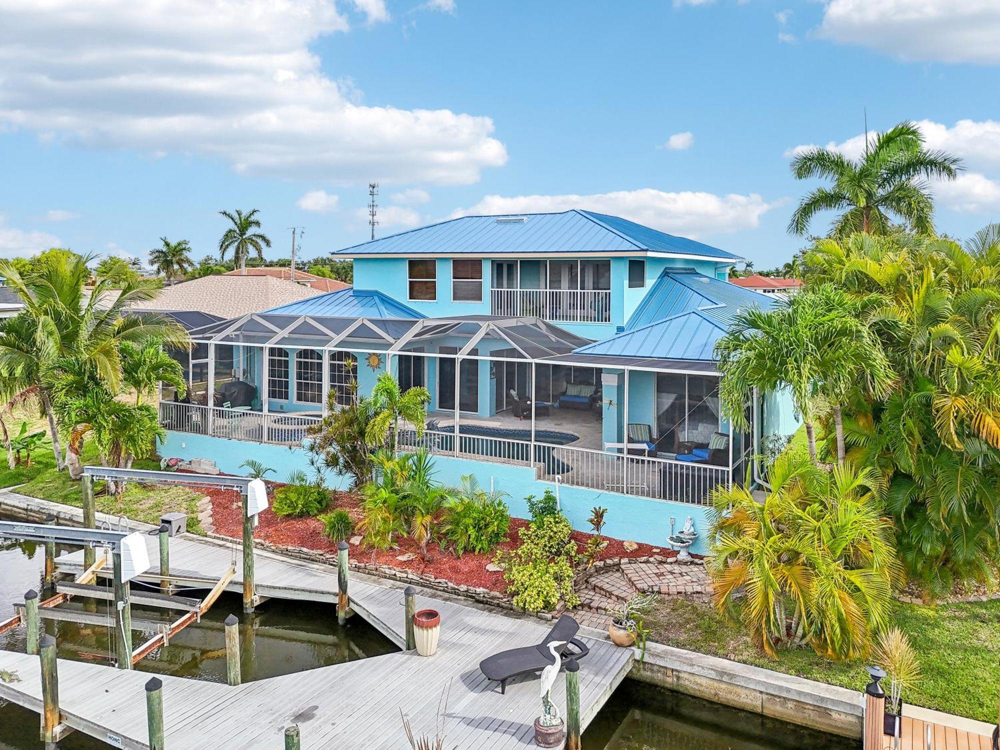 Cape Paradise B & B - Your Luxury Tropical Retreat ケープコーラル エクステリア 写真